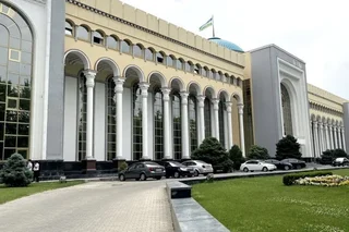 Замглавы МИД Узбекистана встретился с послами Палестины и Саудовской Аравии