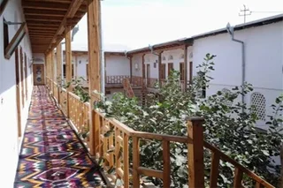 Гражданка Франции открыла гостевой дом в Бухаре