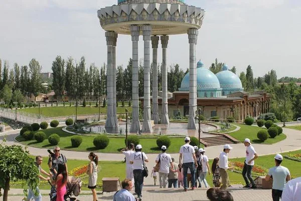 Celebrities of My Tashkent musical tour Uzbek capital