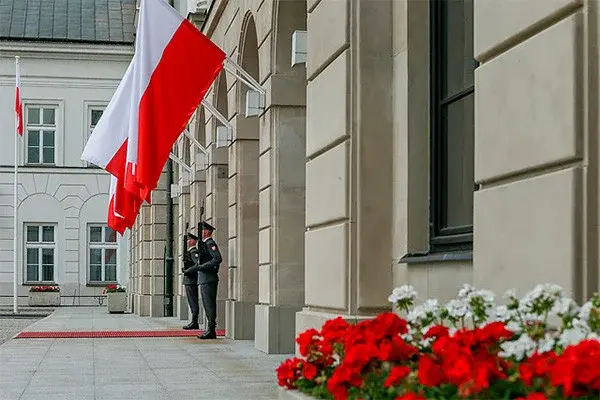 The Ambassador of Uzbekistan presents his credentials to the President of Poland