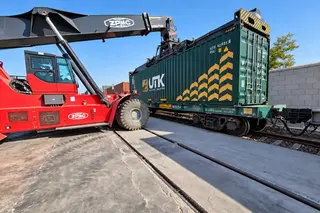 Uztemiryulkonteyner Expands Fleet of New Containers