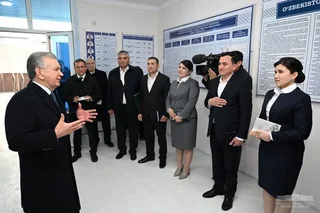 Глава государства посетил махаллю в Хиве
