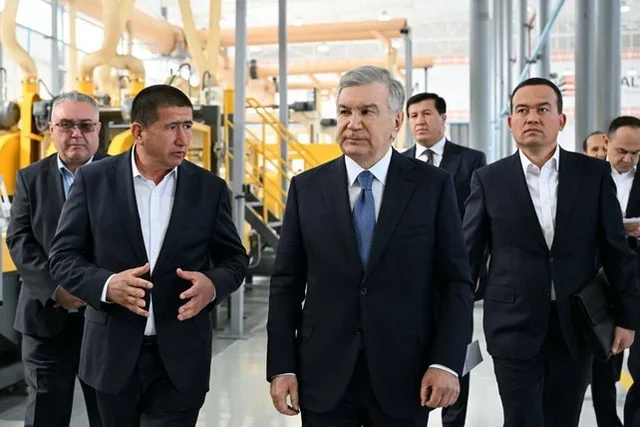 Президент ознакомился с проектом по производству базальтовой продукции