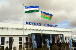 В аэропорт Муйнака прибыл первый авиарейс из Ташкента