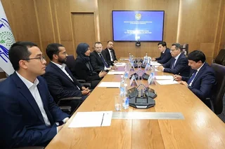 Ўзбекистон ва Artan Holding таълим кластерини муҳокама қилишди