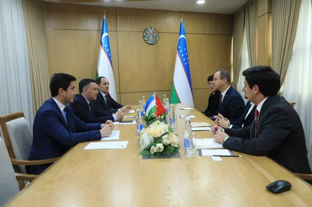 Deputy Chairman of Uzbekistan's Tourism Committee Meets with Turkish Airlines