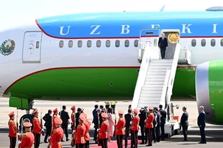 Президент Узбекистана прибыл в Грузию