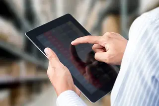 Citizens to be registered at the place of temporary residence through special tablets