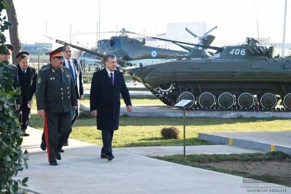 Шавкат Мирзиёев ознакомился парком «Ватанпарварлар»