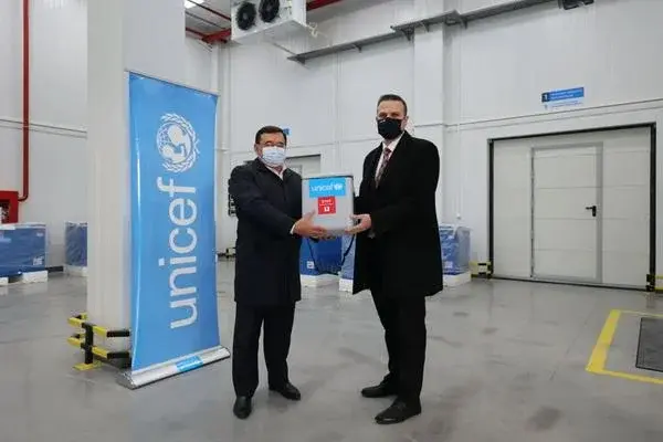 UNICEF donates US$500,000 worth of equipment to Uzbekistan to equip vaccine warehouses.