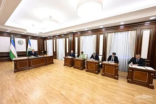 Шавкат Мирзиёев ознакомился с перспективными планами в фармацевтической отрасли
