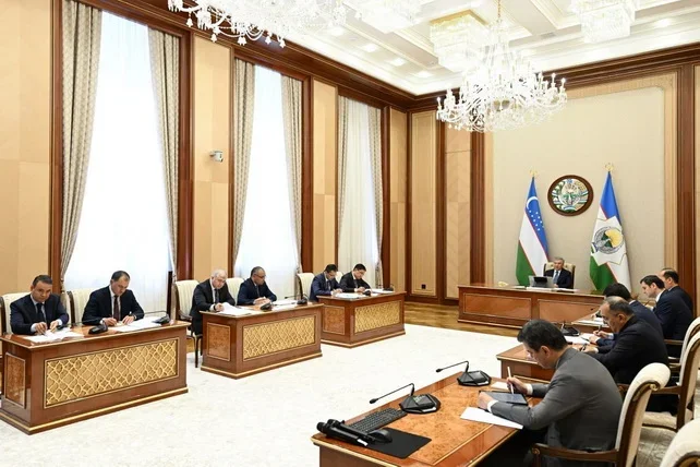 Мирзиёев интенсив боғлар тармоғини кенгайтиришни буюрди