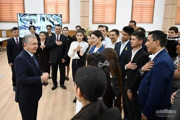 Uzbek President visits IT Park in Urgench