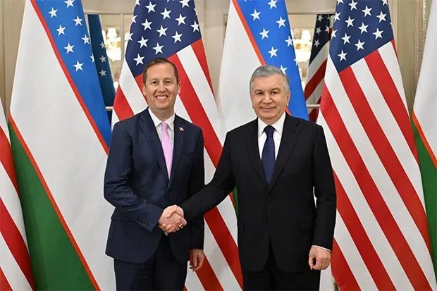 Президент Узбекистана принял спецпосланника Президента США