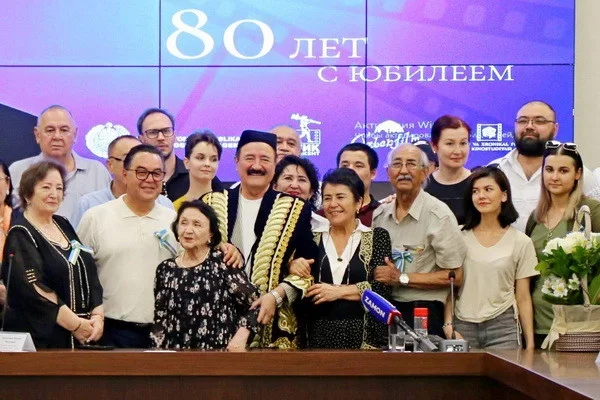 Тақдимот, юбилей ва келажак учун режалар
