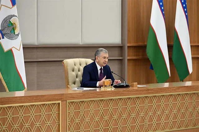 Prezident toʻqimachilik sanoatini qoʻllab-quvvatlash boʻyicha “100 kunlik harakat”ni eʼlon qildi