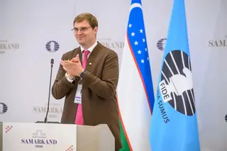 Тимур Турлов избран восьмым президентом FIDE