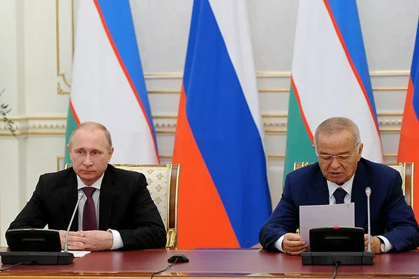Ислам Каримов и Владимир Путин провели телефонный разговор