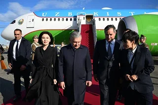 O‘zbekiston Prezidentining Vengriyaga rasmiy tashrifi boshlandi
