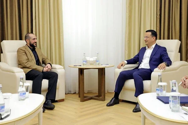 Laziz Kudratov holds negotiations with the general manager of the Kuwaiti company Marafie Group