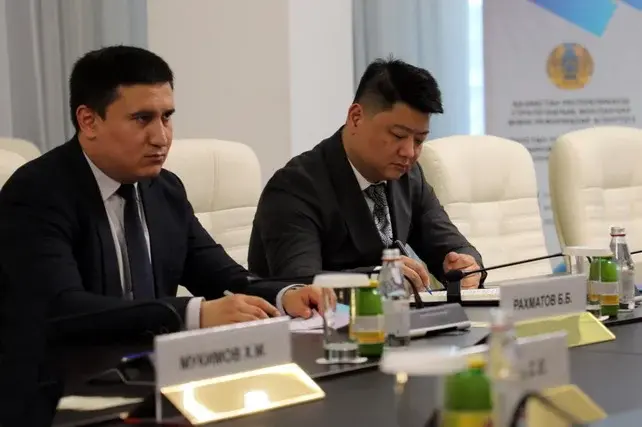 Ўзбекистон Стратегик ислоҳотлар агентлиги директори Astana International Forum – 2025 доирасида Қозоғистонлик ҳамкасблари билан музокаралар ўтказди