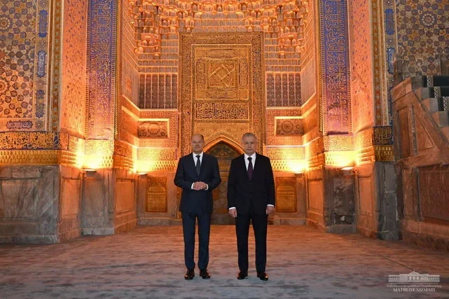 German Chancellor visits Registan Ensemble