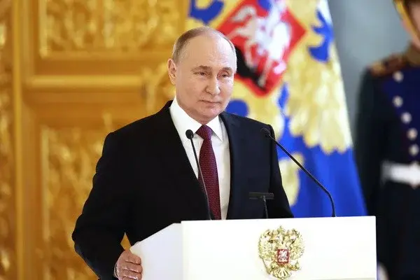 Путин официально вступил в должность Президента России