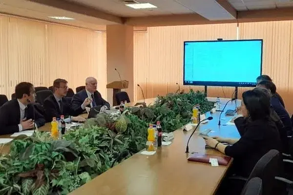 Uzbekistan, France discuss cooperation in civil aviation