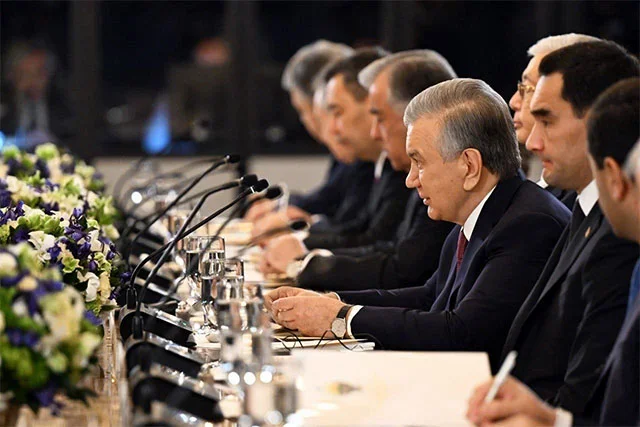 Mirziyoyev Proposes Hosting Next “C5+1” Summit in Samarkand