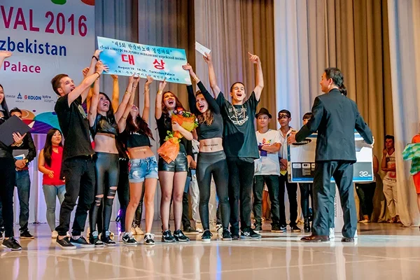 Twinkle wins K-POP contest in Uzbekistan