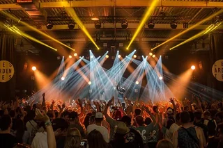 Licenses of artists performing abroad without notification to be suspended early