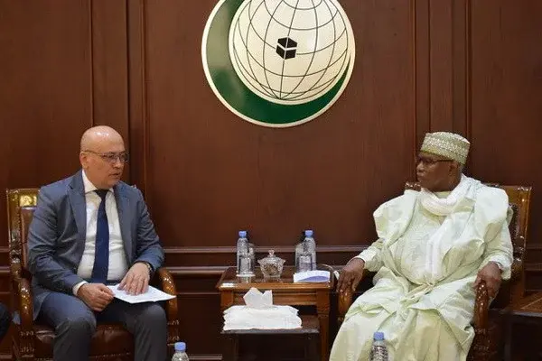Uzbek delegation holds meeting with the OIC Secretary General