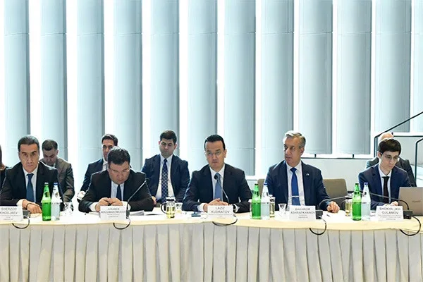 Узбекистан, Казахстан и Азербайджан обсудили сотрудничество в сфере экспорта электроэнергии