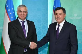 Acting Uzbek FM holds a meeting with the ECO Secretary General