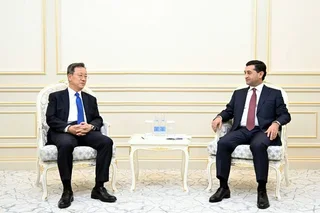 Yaponiya elchisi Takashi Xatori Toshkentdagi missiyasini yakunladi