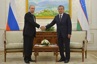 Путин ва Мирзиёев Самарқандда учрашишди