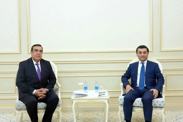 O‘zbekiston tashqi ishlar vaziri Tojikiston elchisi bilan uchrashib, strategik hamkorlikni muhokama qildi