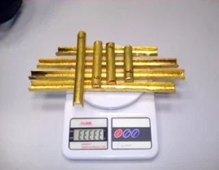 Customs officers of Tashkent airport seize 12.5kg of gold