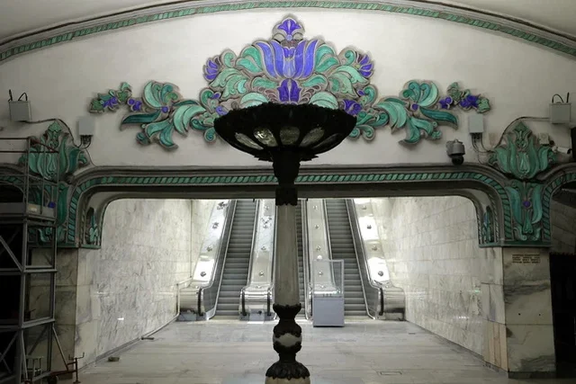 New Escalators Installed at “Hamid Alimjan” Station in Tashkent Metro