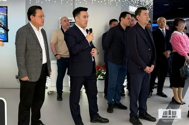 Sirdaryo viloyati delegatsiyasi Tyanszinda ishchi tashrifni boshladi