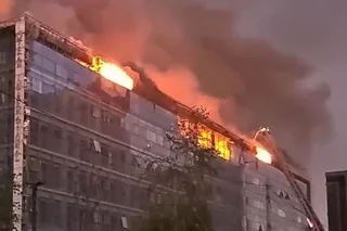 МЧС: пожар в Мирабадском районе ликвидирован