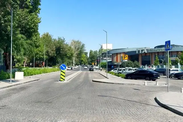 В Ташкенте завершено создание безбарьерной прогулочной зоны на улице Узбекистон овози