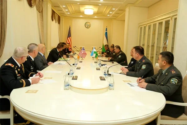 Абдусалом Азизов принял делегацию США