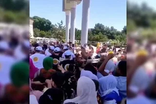 Акция в парке «Ашхабад» превратилась в хаос