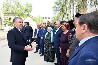President visits the University mahalla in Almazar district