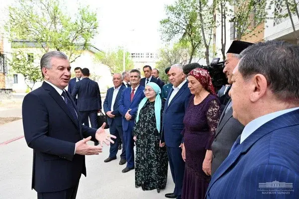 President visits the University mahalla in Almazar district