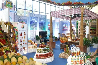 Узбекистан начнет пробные поставки плодоовощной продукции в «Ашан»