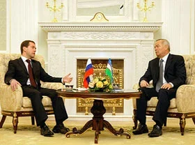 Russia, Uzbekistan enjoy close stances on world issues: communique 