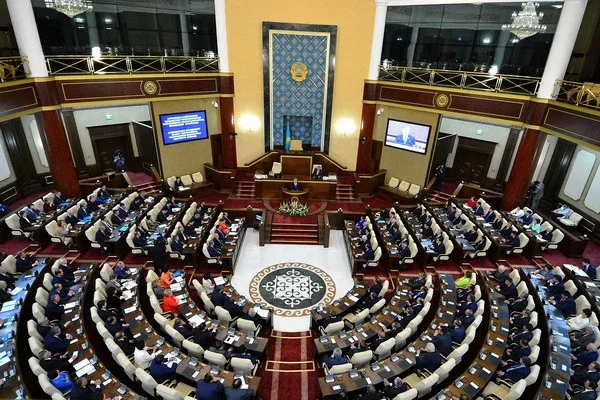 The Parliament of Kazakhstan excludes the First President’s Day from state holidays