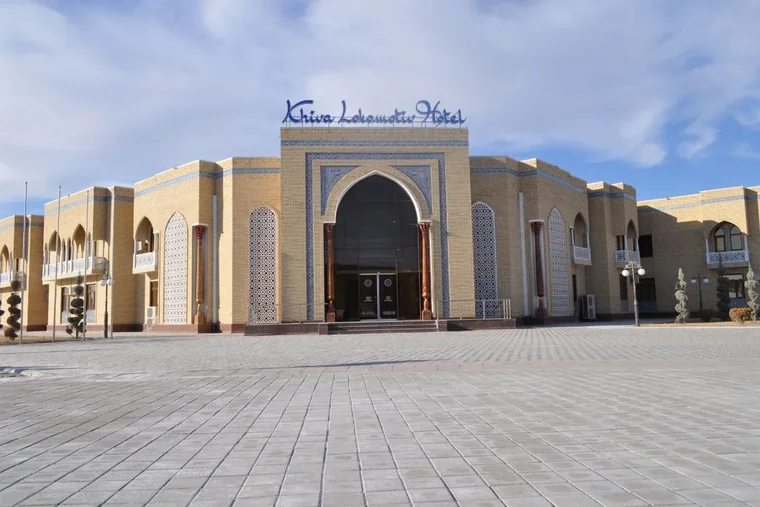 Khiva Lokomotiv Hotel Sold at Auction for Nearly 45 Billion Soums
